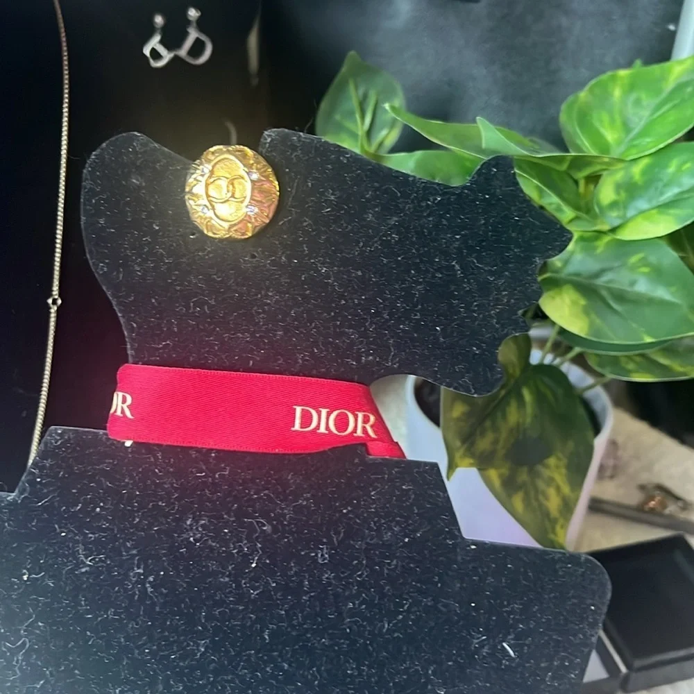 CHANEL Gold Circle 24 karat gold plated Clip On Earrings with the box and tag